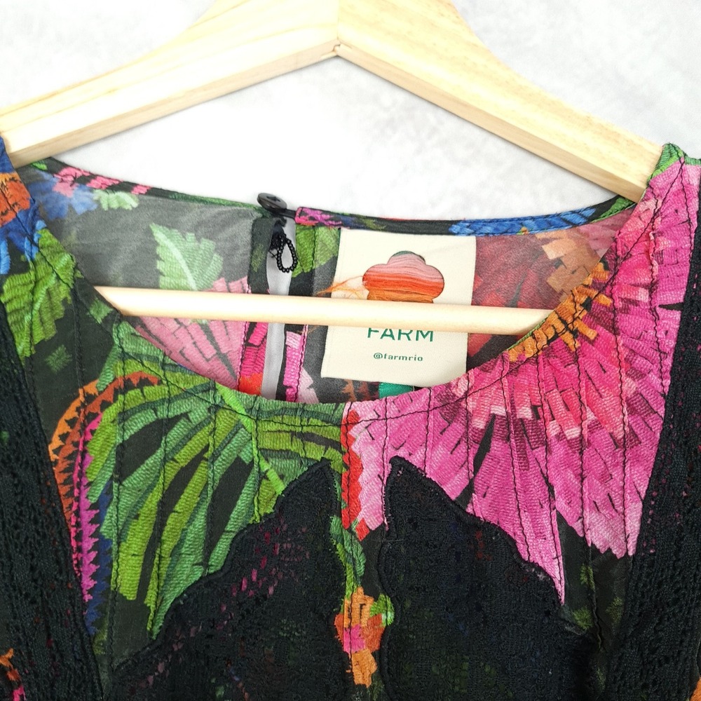 Farm Rio Blouse Womens Medium Black Multicolor Lace Floral Parrot Boho Top - Picture 3 of 16